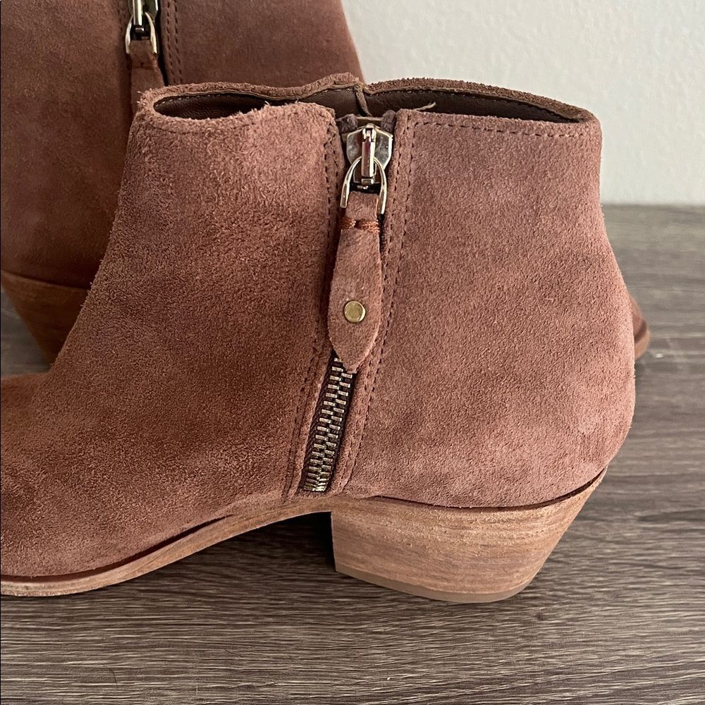 Thursday Boot Company Women's Downtown Booties in Rose Brown Oil Snuff Suede 7 - Picture 3 of 8